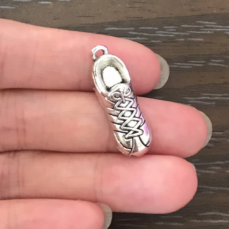 8PCS DIY Sport Charm Sport Soccer Shoes Charms Zinc Alloy Sports Pendant Charm for Bracelet Necklace Earring Jewelry Making
8PCS DIY Sport Charm Sport Soccer Shoes Charms Zinc Alloy Sports Pendant Charm for Bracelet Necklace Earring Jewelry Making