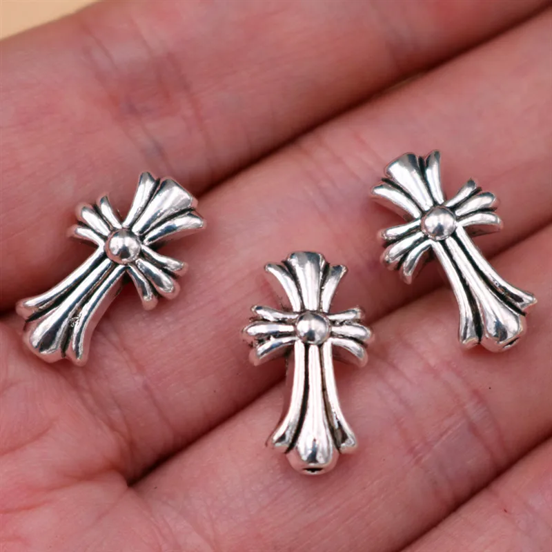 8pcs Silver Plated Medal Crosses 2mm Small Hole Spacer Beads DIY Charm Metal Jewelry Crafts Accessories 18*11mm B367
8pcs Silver Plated Medal Crosses 2mm Small Hole Spacer Beads DIY Charm Metal Jewelry Crafts Accessories 18*11mm B367