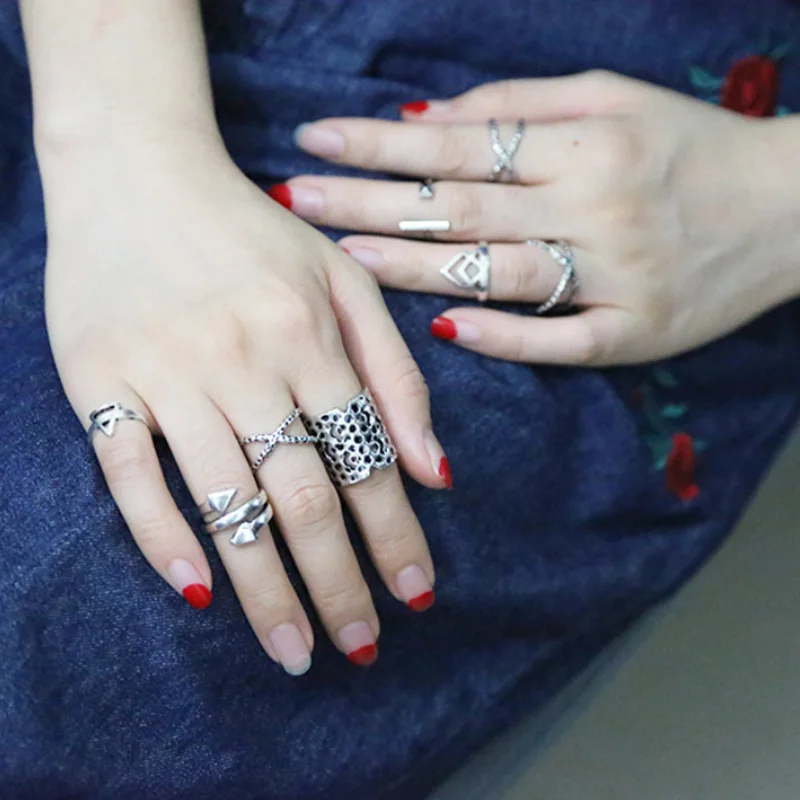 stylish simplicity Vintage Turkish Beach Punk Ring Set Ethnic Carved Silver Plated Boho Midi Finger Ring Knuckle Charm anelli
stylish simplicity Vintage Turkish Beach Punk Ring Set Ethnic Carved Silver Plated Boho Midi Finger Ring Knuckle Charm anelli