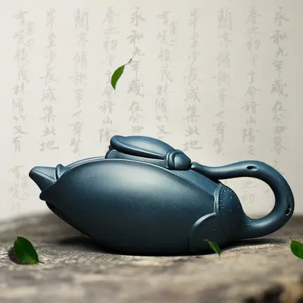 300cc Famous all handle Yixing Zisha teapot purple mud magnolia pot pure handmade
300cc Famous all handle Yixing Zisha teapot purple mud magnolia pot pure handmade