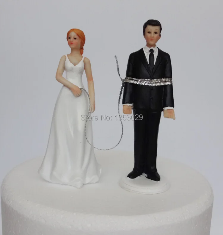 Funny Groom & Bride Cake Topper Resin Crafts Wedding Couple Cake Topper Accessories Wedding Cake Stand Decoratins
Funny Groom & Bride Cake Topper Resin Crafts Wedding Couple Cake Topper Accessories Wedding Cake Stand Decoratins