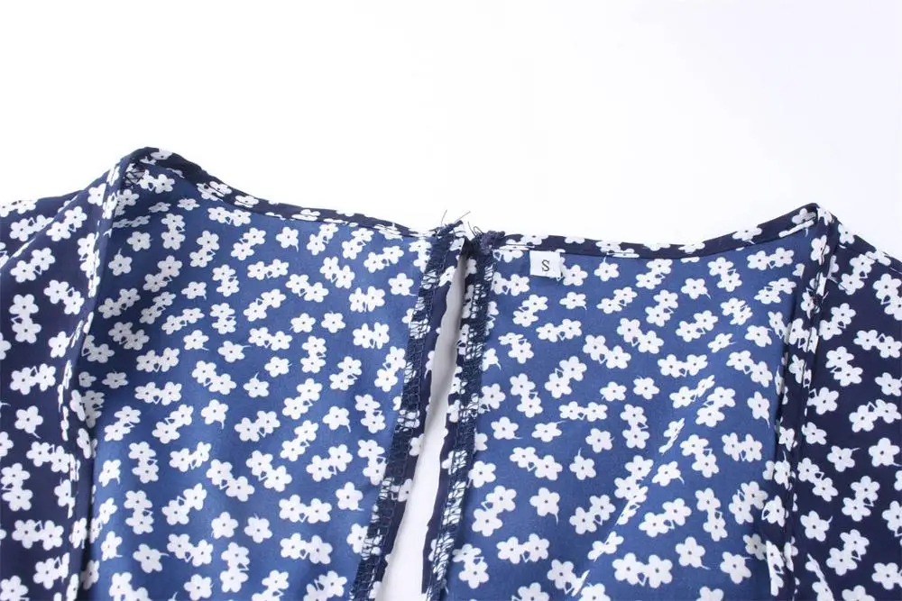 2019 New Women Summer Mini Dress Ladies Short Sleeve Bodycon Beach Party Dot Sundress robe Female women dress
2019 New Women Summer Mini Dress Ladies Short Sleeve Bodycon Beach Party Dot Sundress robe Female women dress