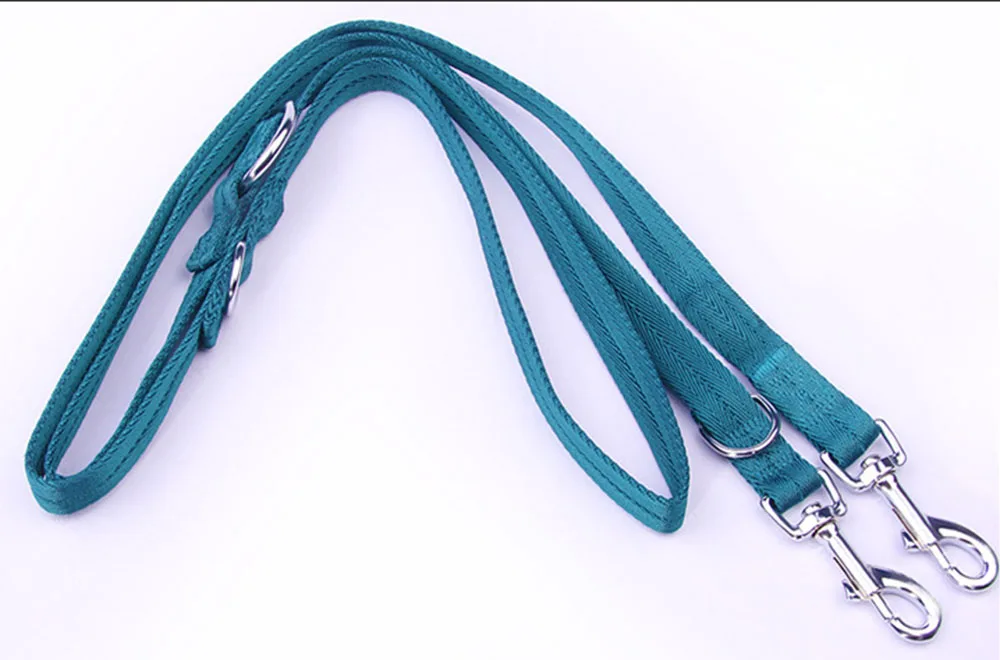200 pcs/lot Double Dog Cat Leashes Pet Traction Belt One Drag Two Small And Medium Dog Traction Rope Lead Free Shipping
200 pcs/lot Double Dog Cat Leashes Pet Traction Belt One Drag Two Small And Medium Dog Traction Rope Lead Free Shipping