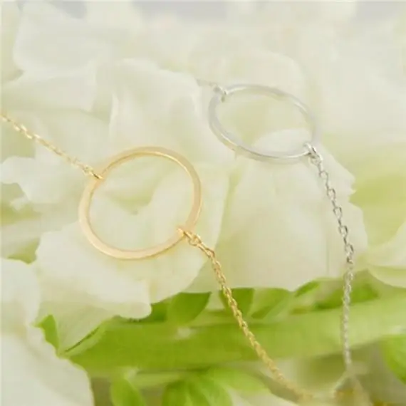 ZMZ 10pcs/lot 2018 Europe/US fashion Simple Circle Pendants Necklace Eternity Necklac Silver Gold Minimalist Jewelry
ZMZ 10pcs/lot 2018 Europe/US fashion Simple Circle Pendants Necklace Eternity Necklac Silver Gold Minimalist Jewelry