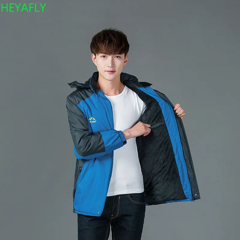 Men's Outdoor Sport Windbreaker Thin Cloth Waterproof And Wearable Sports Coat Overcoat Loose Outer Garment Wind Dust Coat
Men's Outdoor Sport Windbreaker Thin Cloth Waterproof And Wearable Sports Coat Overcoat Loose Outer Garment Wind Dust Coat