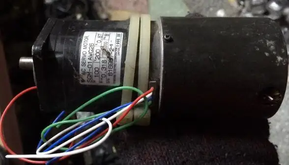 Servo motor SGM-01AWG26 , Used one , 90% appearance new , 3 months warranty , in stock
Servo motor SGM-01AWG26 , Used one , 90% appearance new , 3 months warranty , in stock