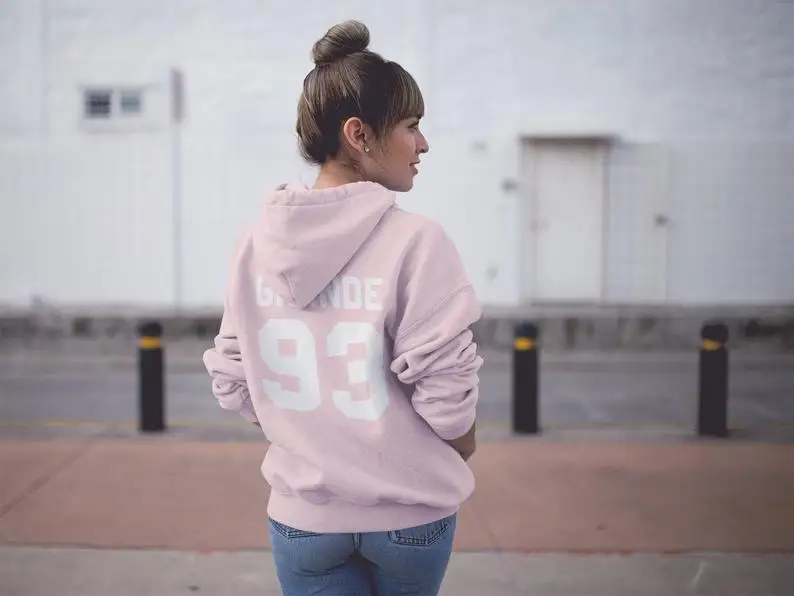Skuggnas Ariana Grande Hoodie Grande 93 Hooded Sweatshirt Long Sleeve Fashion Women Pink Hoodie High quality Grande Outfits
Skuggnas Ariana Grande Hoodie Grande 93 Hooded Sweatshirt Long Sleeve Fashion Women Pink Hoodie High quality Grande Outfits