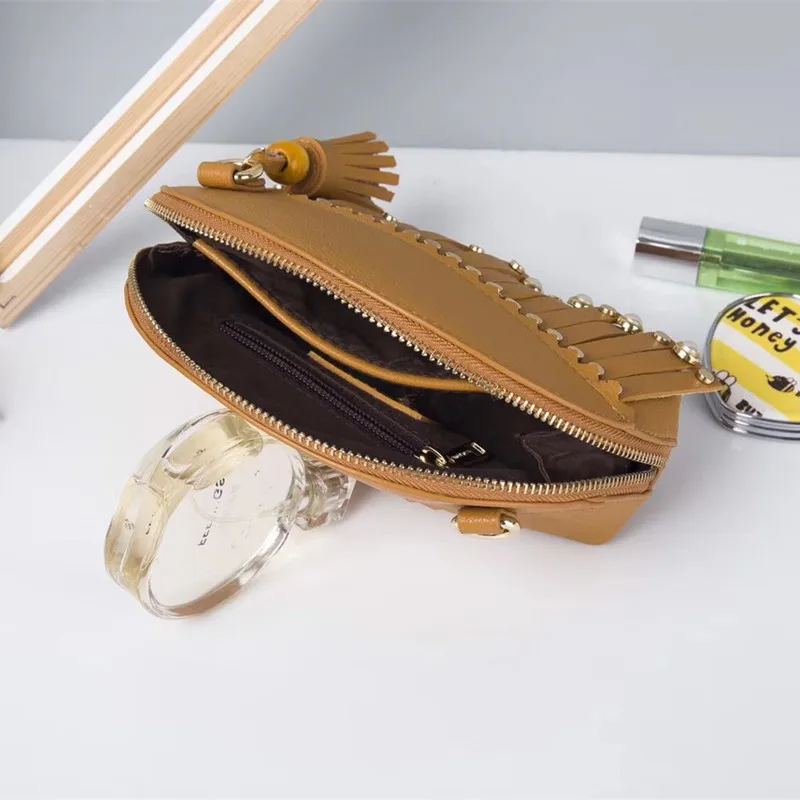 New Rivet Shell Bag Women Shoulder Bag Cute Tassel Crossbody Bead inlay Women Messenger Bags Handbags Women Bags Bolsa Feminina
New Rivet Shell Bag Women Shoulder Bag Cute Tassel Crossbody Bead inlay Women Messenger Bags Handbags Women Bags Bolsa Feminina
