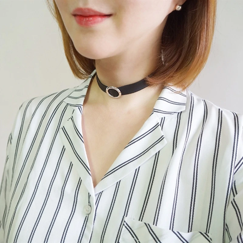 Gothic Black Velvet Choker Necklaces Women Fashion Cute Girls Chain Collar Female Punk Jewelry Party Gift
Gothic Black Velvet Choker Necklaces Women Fashion Cute Girls Chain Collar Female Punk Jewelry Party Gift