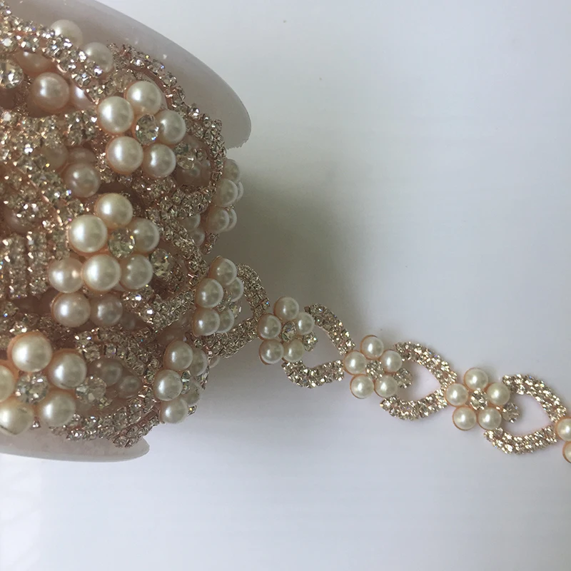5Yards Diamante Trim Rhinestone Trimming Cup Chain Bridal Applique Flowers Pearls Banding
5Yards Diamante Trim Rhinestone Trimming Cup Chain Bridal Applique Flowers Pearls Banding