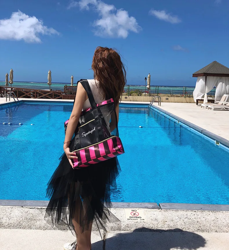 Fashion Grid Transparency Travel Beach Bag Striped Summer Seaside Mesh Receive Wash Gargle Handbag Women Makeup Organizer Totes
Fashion Grid Transparency Travel Beach Bag Striped Summer Seaside Mesh Receive Wash Gargle Handbag Women Makeup Organizer Totes
