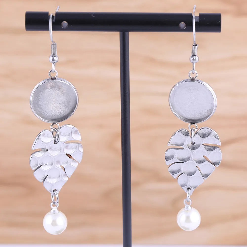 onwear 2pairs stainless steel earring base blanks with hammered feather charm 14mm cabochon bezel settings for diy jewelry
onwear 2pairs stainless steel earring base blanks with hammered feather charm 14mm cabochon bezel settings for diy jewelry