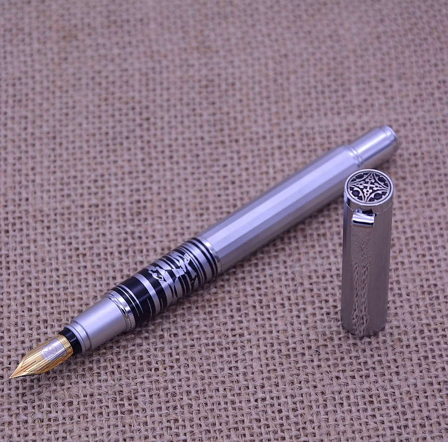 Original Fuliwen 2003 Unique Rhombus Pen Body 10K Golden Nib Fountain Pen High Quality writing Gift Ink Pen
Original Fuliwen 2003 Unique Rhombus Pen Body 10K Golden Nib Fountain Pen High Quality writing Gift Ink Pen