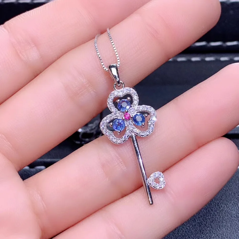 Natural blue sapphire necklace pendant S925 silver natural gemstone pendant fashion Key Clover girl women party gift jewelry
Natural blue sapphire necklace pendant S925 silver natural gemstone pendant fashion Key Clover girl women party gift jewelry