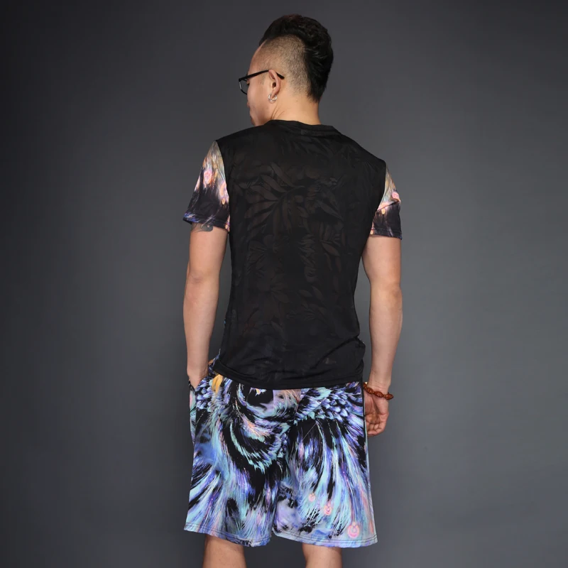 Creative exquisite peacock pattern printing t shirt and shorts suit Summer 2018 hollow breathable quality mens short sets S-6XL
Creative exquisite peacock pattern printing t shirt and shorts suit Summer 2018 hollow breathable quality mens short sets S-6XL