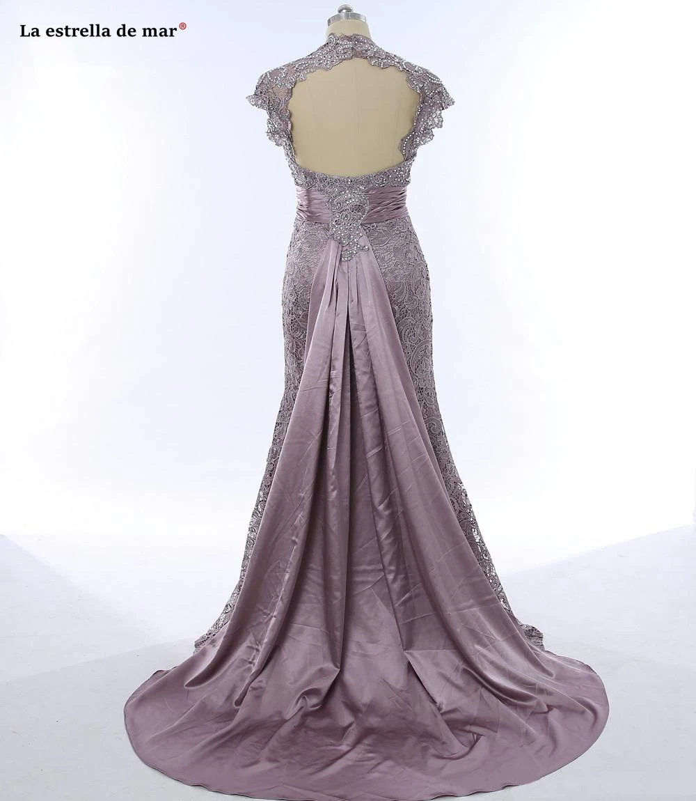 Lace Silver Grey Sheer Mother Of The Bride Dresses Gray Cap Sleeve Mermaid Backless Evening Party Gowns Vintage Wedding Guest
Lace Silver Grey Sheer Mother Of The Bride Dresses Gray Cap Sleeve Mermaid Backless Evening Party Gowns Vintage Wedding Guest
