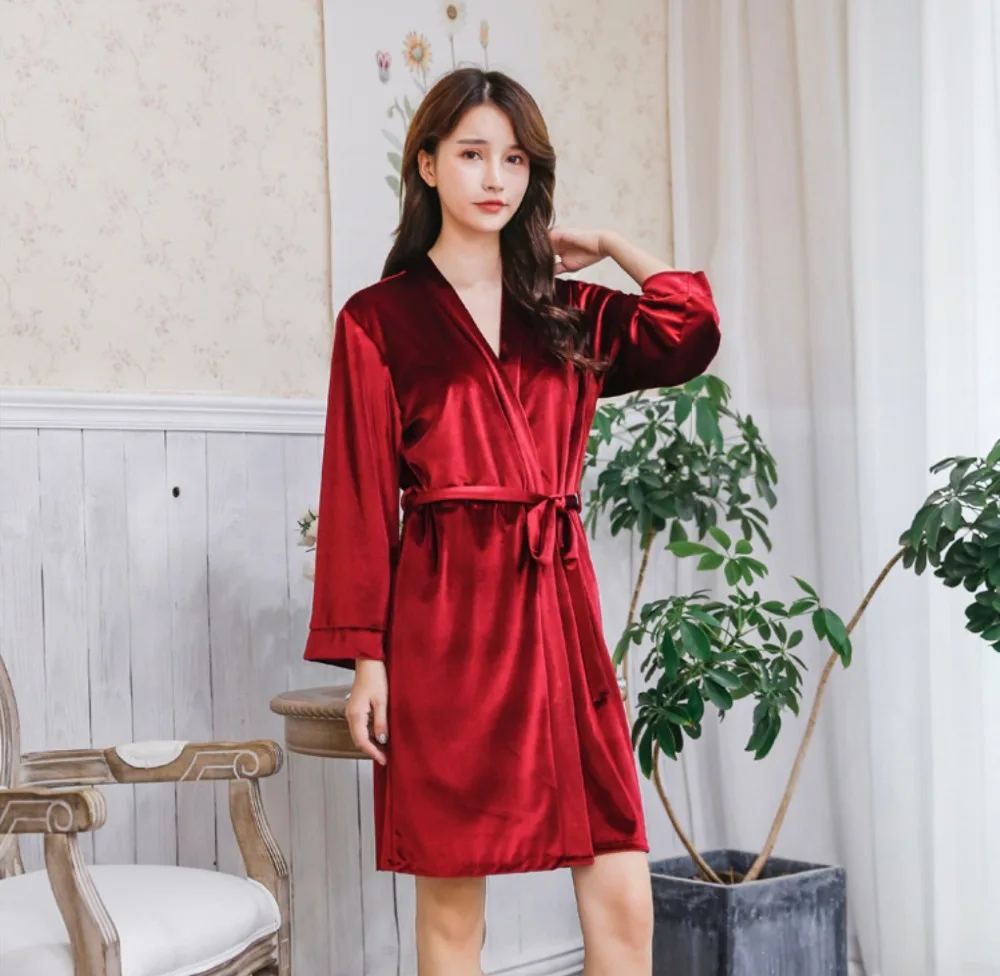 Embroidery logo Autumn Winter Velvet Robes Wedding Pajamas robe personalized wedding bride bridesmaid gift
Embroidery logo Autumn Winter Velvet Robes Wedding Pajamas robe personalized wedding bride bridesmaid gift