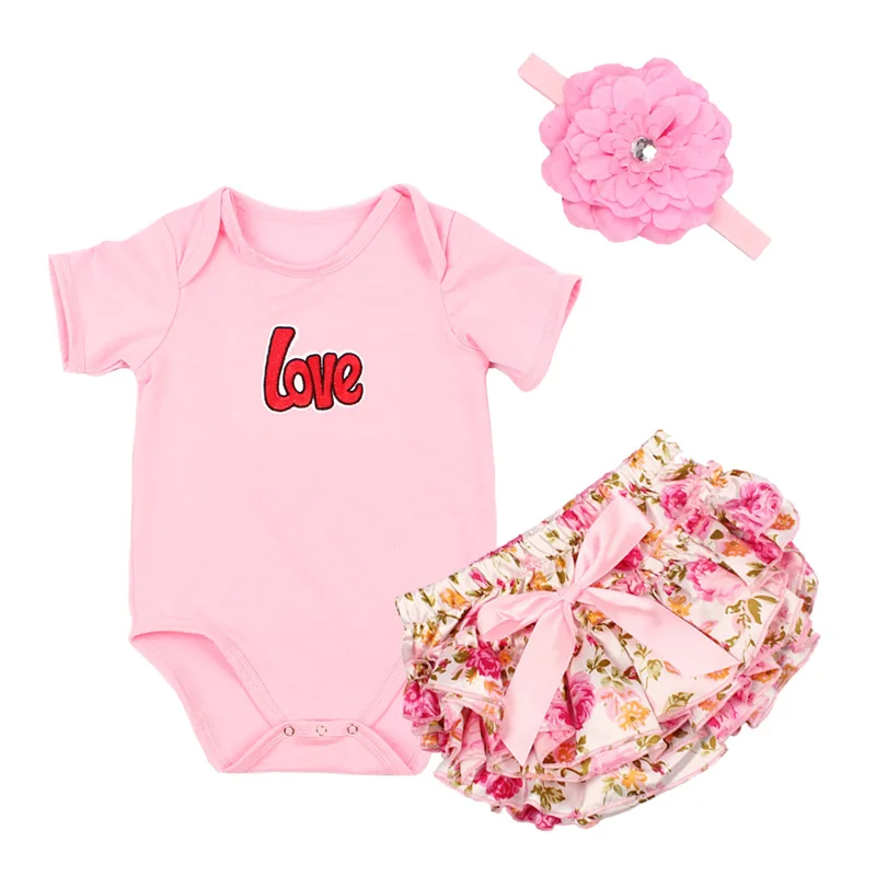 2019 Baby Girl Clothes 3 Pcs Clothing Sets Pink Cotton Rompers Flower Ruffle Bloomers Shorts Headband Newborn Clothes TZ001
2019 Baby Girl Clothes 3 Pcs Clothing Sets Pink Cotton Rompers Flower Ruffle Bloomers Shorts Headband Newborn Clothes TZ001