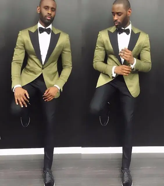 Stylish Young Men Suits 2019 Summer Notch Lapel Groom Wedding Tuxedos 2 Pieces Arm Green Satin Men Party Tuxedo With Black Pants
Stylish Young Men Suits 2019 Summer Notch Lapel Groom Wedding Tuxedos 2 Pieces Arm Green Satin Men Party Tuxedo With Black Pants
