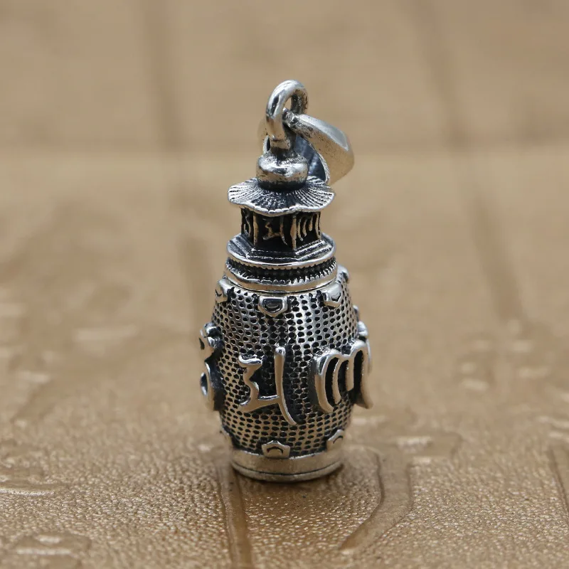 925 S six words real words Koh Box Pendant Thai silver retro men's and women's personalities dressing pendant.
925 S six words real words Koh Box Pendant Thai silver retro men's and women's personalities dressing pendant.