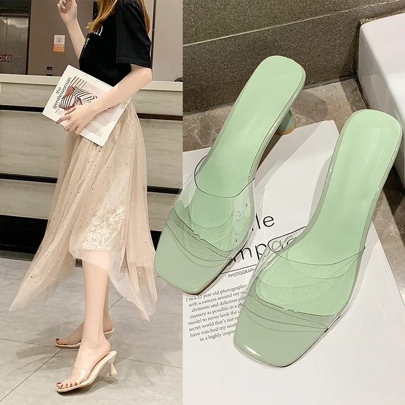 MXHY Transparent slippers for women 2019 summer new thick-heeled, open-toed line fashion wear small fresh high-heeled slippers
MXHY Transparent slippers for women 2019 summer new thick-heeled, open-toed line fashion wear small fresh high-heeled slippers