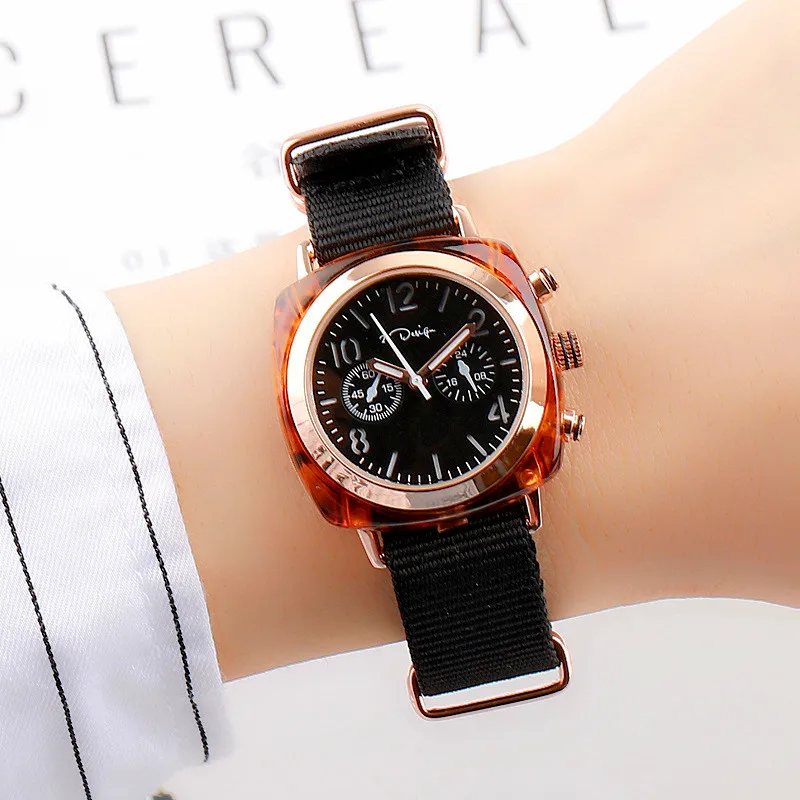 Top Luxury Brand Stripe Nylon Band Mens women Geneva Platimum watches Nylon Wrist Watch Quartz Watch Hours Clock Reloj Mujer
Top Luxury Brand Stripe Nylon Band Mens women Geneva Platimum watches Nylon Wrist Watch Quartz Watch Hours Clock Reloj Mujer