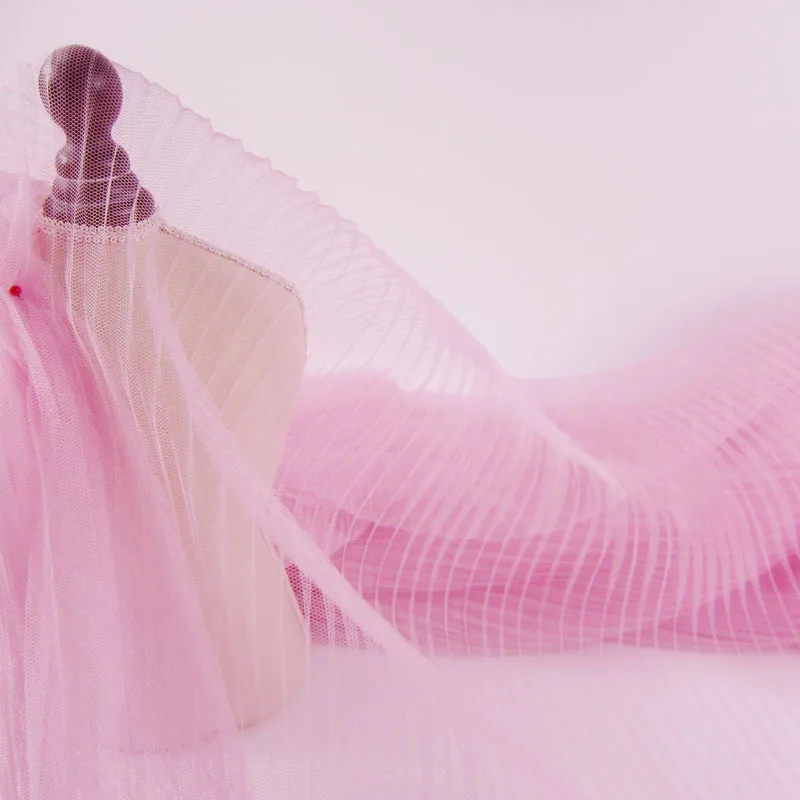 10Metres 150cm Width Evening Gowns Pleated Crushed Mesh Fabric Pink Color Crumpled Tulle Net Fabric For Organ Skirt Dress Ruffle
10Metres 150cm Width Evening Gowns Pleated Crushed Mesh Fabric Pink Color Crumpled Tulle Net Fabric For Organ Skirt Dress Ruffle