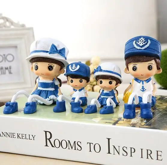 Navy Happy Love Family Statue Suspended Doll Home Soft Decoration Wedding Decoration Resin Handicraft
Navy Happy Love Family Statue Suspended Doll Home Soft Decoration Wedding Decoration Resin Handicraft