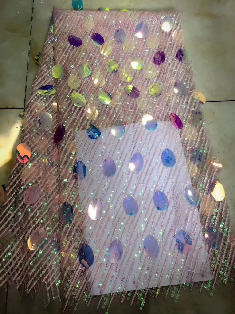 New design embroidered sequins french lace fabric for party dress high quality Tulle net lace fabric ML7079
New design embroidered sequins french lace fabric for party dress high quality Tulle net lace fabric ML7079