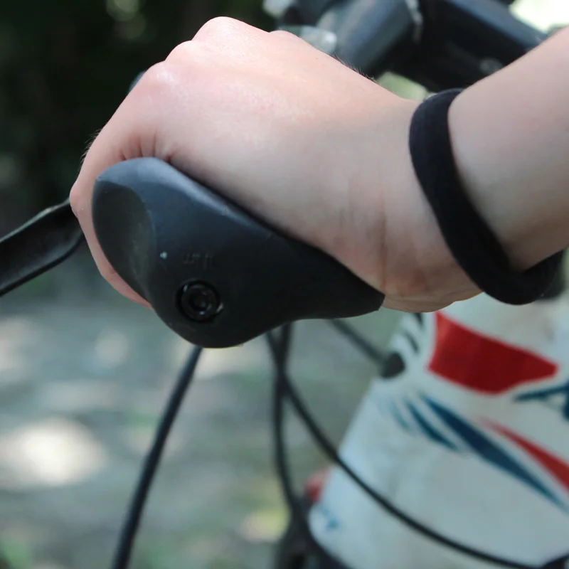 GIANT MTB bike handlebar Non-slip Bicycle grip anti-oxidation Rubber grip Mountain Bike Accessories 1 Pair Bicycle Parts
GIANT MTB bike handlebar Non-slip Bicycle grip anti-oxidation Rubber grip Mountain Bike Accessories 1 Pair Bicycle Parts
