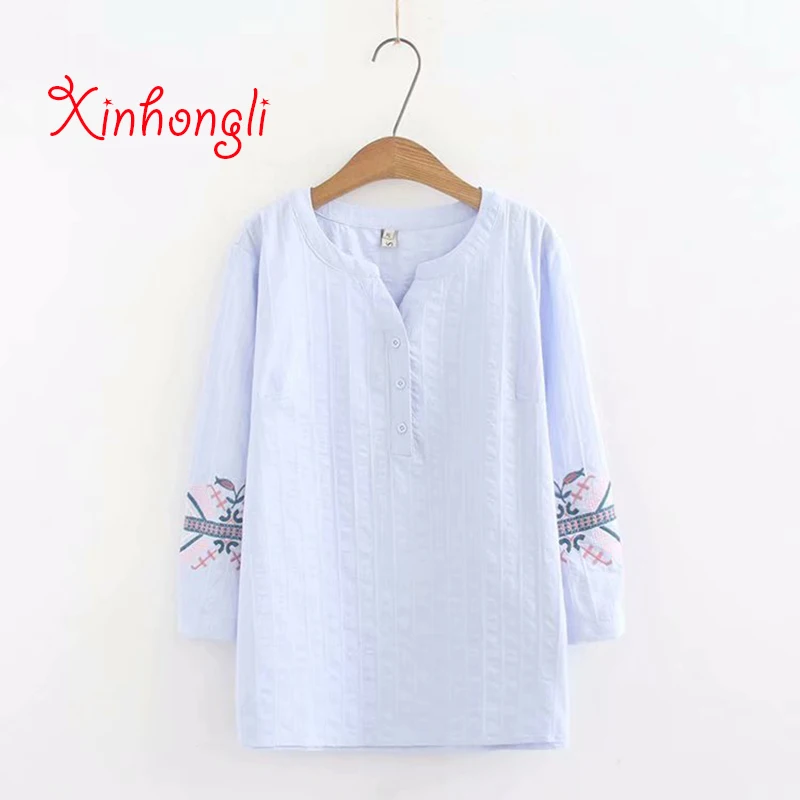 Plus size Embroidery Cotton Three Quarter sleeve women tshirts 2019 summer NEW casual ladies button loose T shirts female
Plus size Embroidery Cotton Three Quarter sleeve women tshirts 2019 summer NEW casual ladies button loose T shirts female