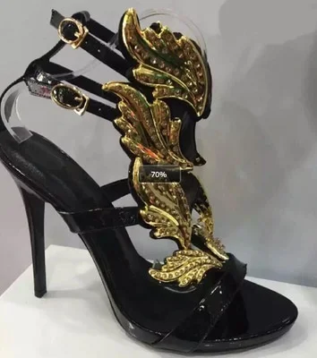 New Designed Hottest Black And Golden Buckle Strap Gold Leaf Decoration Sandals Women Summer Hollow Out High Thin Heel Pumps
New Designed Hottest Black And Golden Buckle Strap Gold Leaf Decoration Sandals Women Summer Hollow Out High Thin Heel Pumps