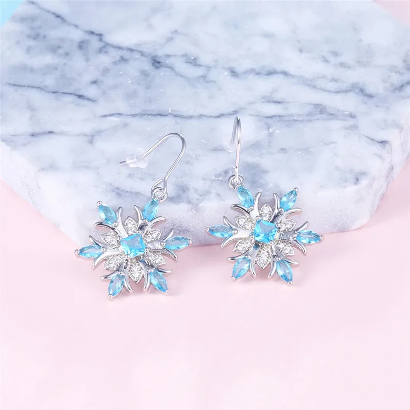 Garilina Snowflake Blue Cubic Zirconia Silver Color drop Earrings Female Earrings Wholesale Christmas Day Gifts AE2248
Garilina Snowflake Blue Cubic Zirconia Silver Color drop Earrings Female Earrings Wholesale Christmas Day Gifts AE2248