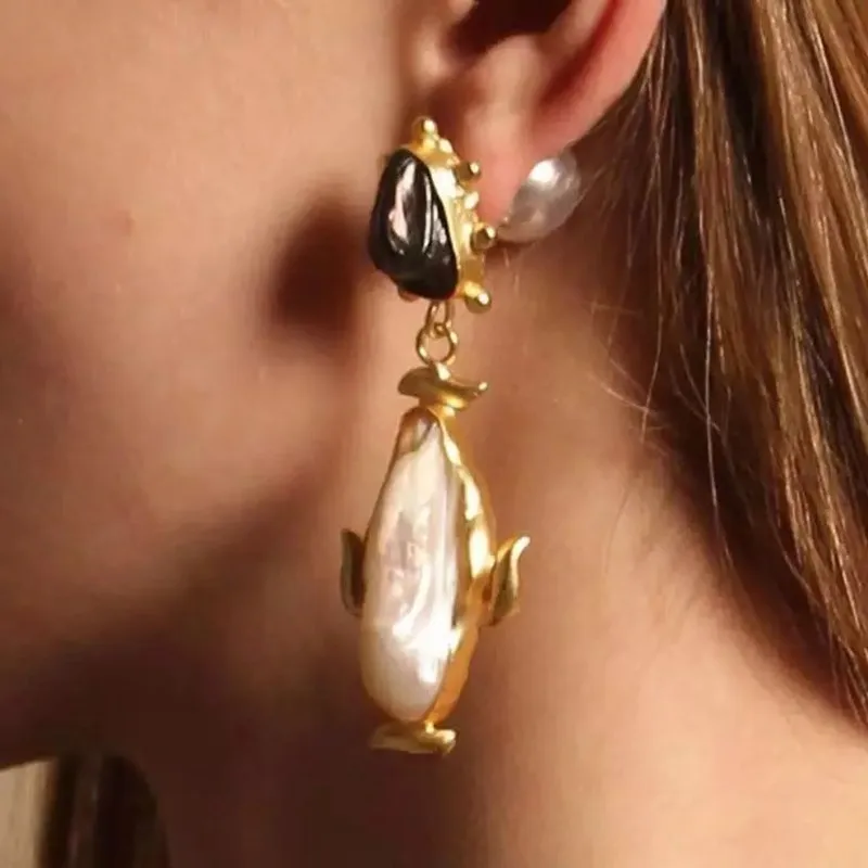Дизайн sense natural special-shaped серьги с барочным жемчугом европейского и американского высокочувствительного чистого серебра, зажим для ушей
Дизайн sense natural special-shaped серьги с барочным жемчугом европейского и американского высокочувствительного чистого серебра, зажим для ушей
