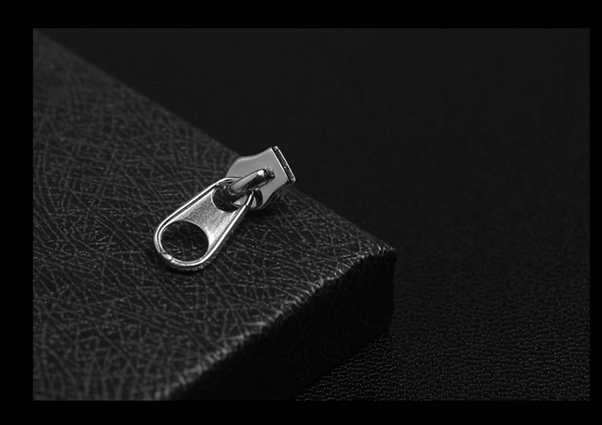 Pure 925 Sterling Silver Earrings Fashion Punk Thai Silver Jewelry Stud Earring For Men Women Christmas Gift 1176 
Pure 925 Sterling Silver Earrings Fashion Punk Thai Silver Jewelry Stud Earring For Men Women Christmas Gift 1176