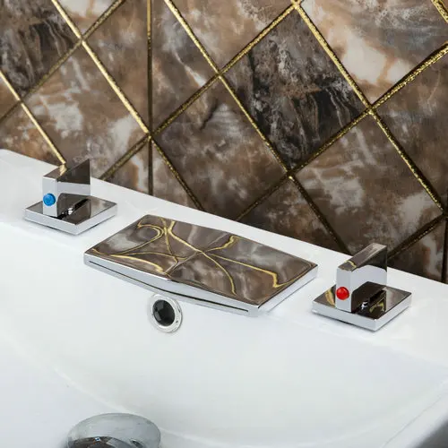 Hot/Cold Bathroom Brass Deck Mounted Bathtub Filler Faucet Chrome Handshower17A Shower Brass Faucet,Mixers &Taps
Hot/Cold Bathroom Brass Deck Mounted Bathtub Filler Faucet Chrome Handshower17A Shower Brass Faucet,Mixers &Taps
