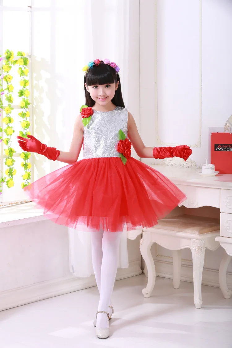 2017 new girl princess Latin dance performance clothing pompon yarn dress girl flower dress host stage performance suit
2017 new girl princess Latin dance performance clothing pompon yarn dress girl flower dress host stage performance suit