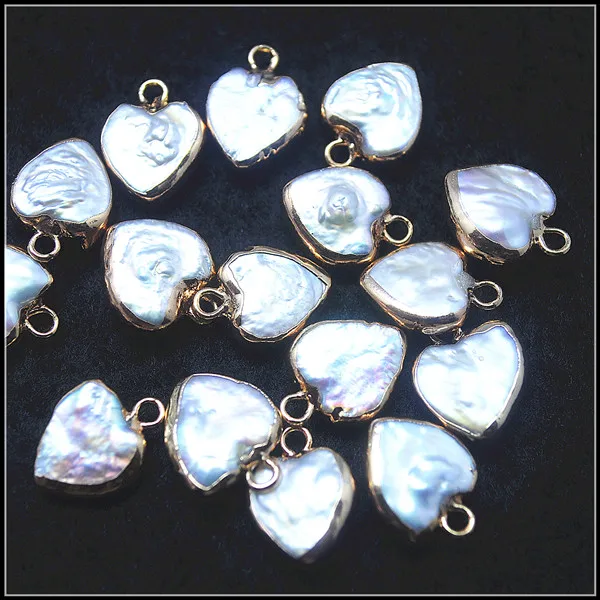 4pcs nature cultured freshwater pearl pendants or pearl connectors new arrival with best wholesale price diy findings
4pcs nature cultured freshwater pearl pendants or pearl connectors new arrival with best wholesale price diy findings