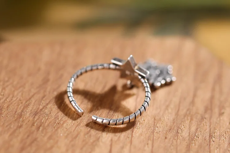 Free Shipping 925 Sterling Silver Retro Star Snowfllake Rings Jewelry Christmas Gift Women Jewelry Finger Rings
Free Shipping 925 Sterling Silver Retro Star Snowfllake Rings Jewelry Christmas Gift Women Jewelry Finger Rings