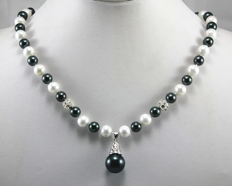 perfect match design jewelry 8mm black&white shell pearl necklace and 12mm black shell pearl pendant
perfect match design jewelry 8mm black&white shell pearl necklace and 12mm black shell pearl pendant