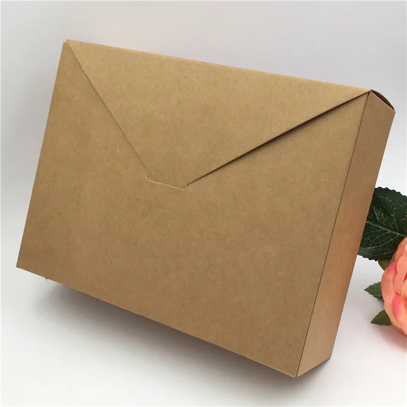 12Pcs Big Kraft Paper Jewelry Packaging Boxes 20*15*6cm Brown and Black Blank Craft Gift Box For Candy/Invitation Letter
12Pcs Big Kraft Paper Jewelry Packaging Boxes 20*15*6cm Brown and Black Blank Craft Gift Box For Candy/Invitation Letter