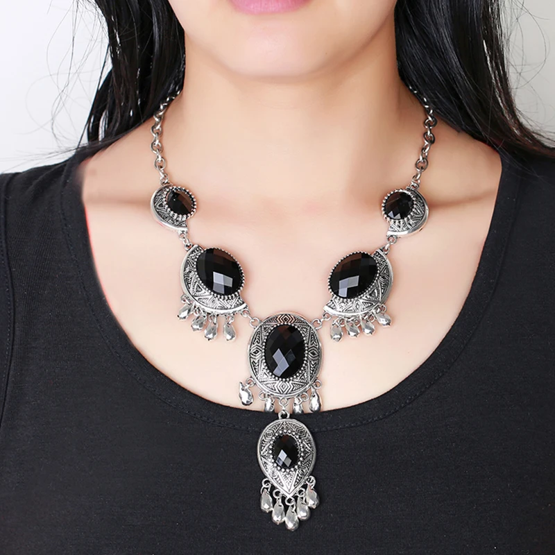 Bohemian European necklace creative fashion jewelry necklace fashion multi-layer turquoise stone ladies western necklace
Bohemian European necklace creative fashion jewelry necklace fashion multi-layer turquoise stone ladies western necklace