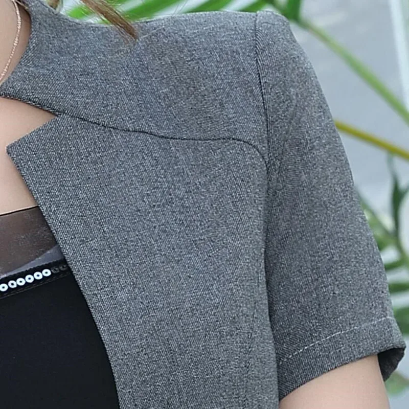 Fashion women Gray blazer Business New summer formal V Neck short sleeve jackets office ladies plus size work wear black 
Fashion women Gray blazer Business New summer formal V Neck short sleeve jackets office ladies plus size work wear black