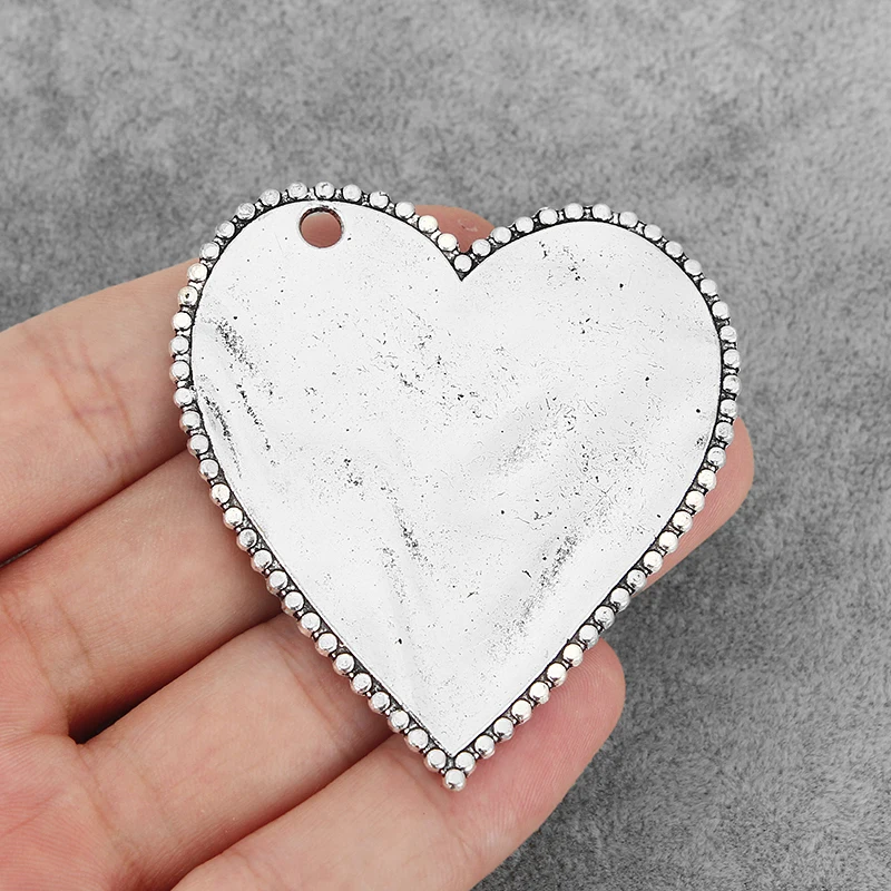 2PCS Large Tone Love Heart Charms Pendants for Necklace Making Jewelry Findings 62x56mm
2PCS Large Tone Love Heart Charms Pendants for Necklace Making Jewelry Findings 62x56mm