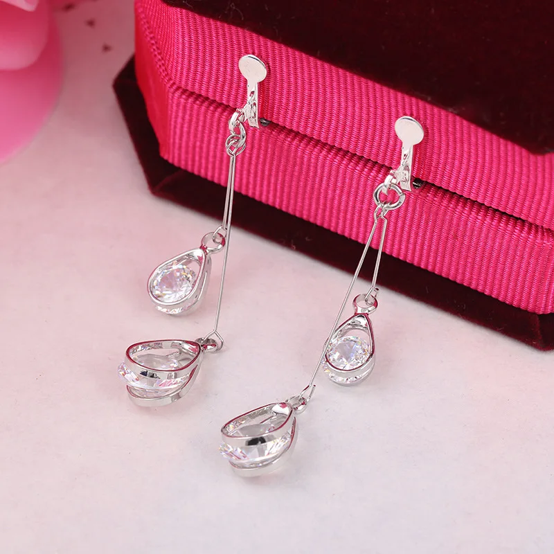 Korean clip on earrings zirconia earcuff clip earring earrings water drop droplet
Korean clip on earrings zirconia earcuff clip earring earrings water drop droplet