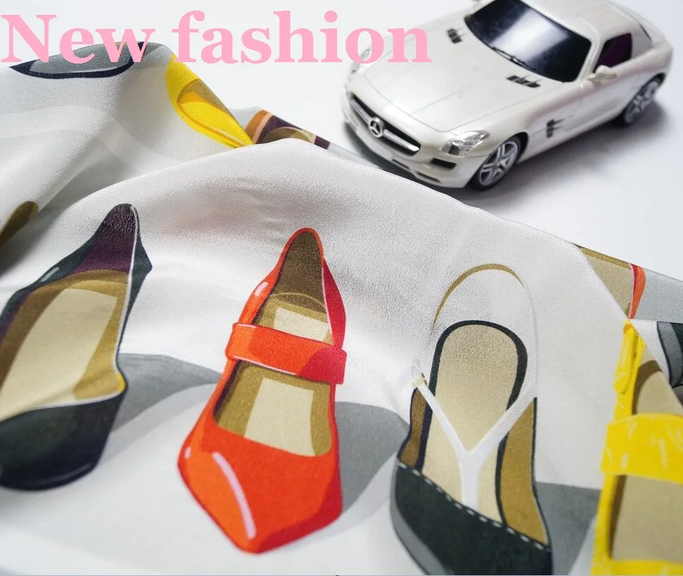 The main push new high-heeled shoes fashion fabric printing silk dress high-end custom shirt fabric
The main push new high-heeled shoes fashion fabric printing silk dress high-end custom shirt fabric