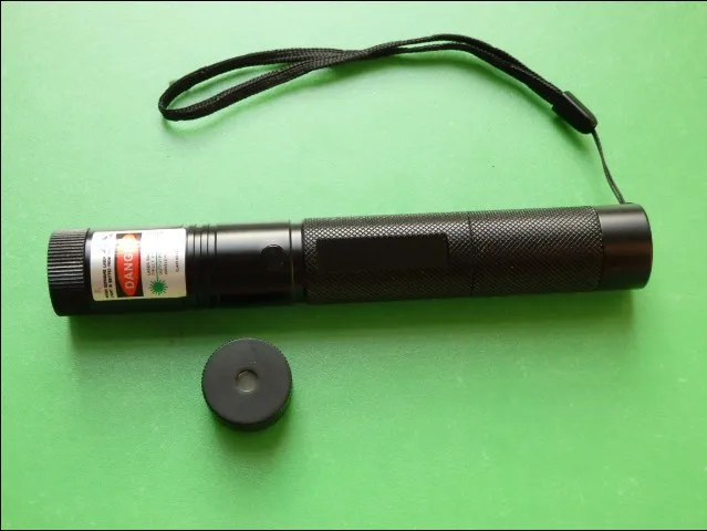 HOT! High Power military 100w 100000M 532nm Green Laser Pointers Flashlight Light Burning match Burn cigarettes Hunting
HOT! High Power military 100w 100000M 532nm Green Laser Pointers Flashlight Light Burning match Burn cigarettes Hunting