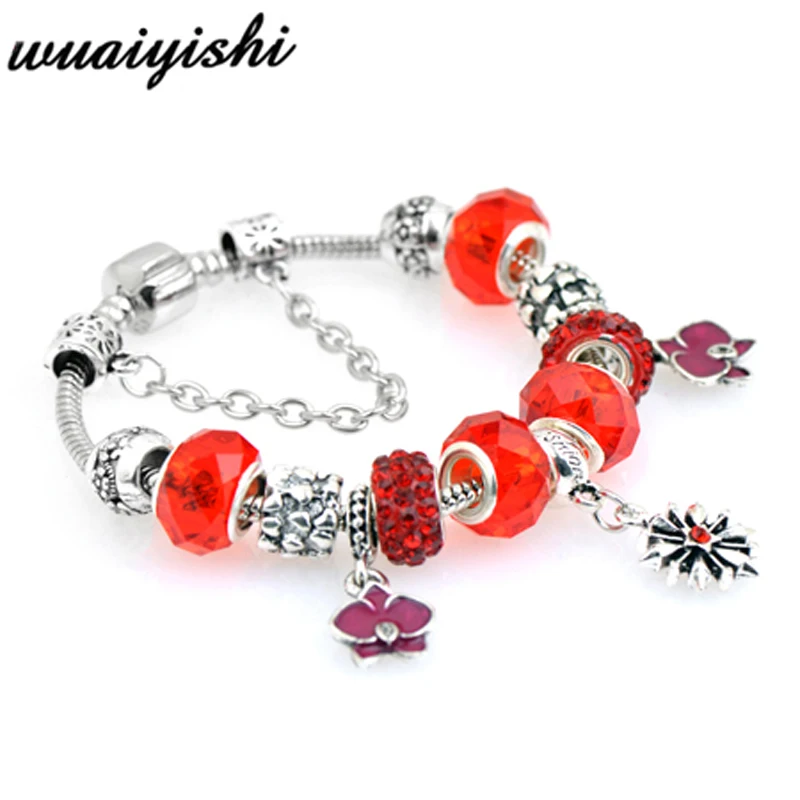 2020 latest jewelry fashion bracelet ladies red beads retro charm hanging bracelets and bracelets beads string DIY tide
2020 latest jewelry fashion bracelet ladies red beads retro charm hanging bracelets and bracelets beads string DIY tide