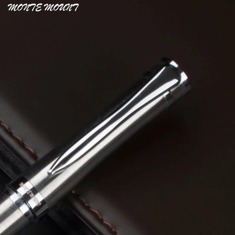 1pc/lot Creative metal Gel Pen Silver Clip Nice Quality 0.7mm Black Ink Refill Student Writing Pens School Office Supplies
1pc/lot Creative metal Gel Pen Silver Clip Nice Quality 0.7mm Black Ink Refill Student Writing Pens School Office Supplies