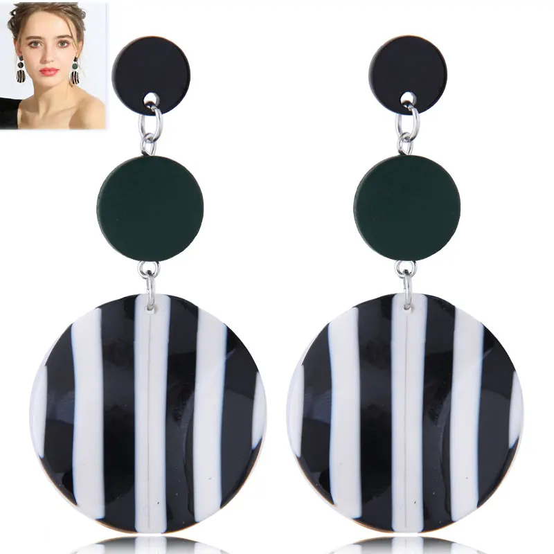 Kymyad Stylish Striped Long Earrings For Women Round Statement Earrings Bijoux Femme oorbellen Personality Women's Earrings Hot
Kymyad Stylish Striped Long Earrings For Women Round Statement Earrings Bijoux Femme oorbellen Personality Women's Earrings Hot